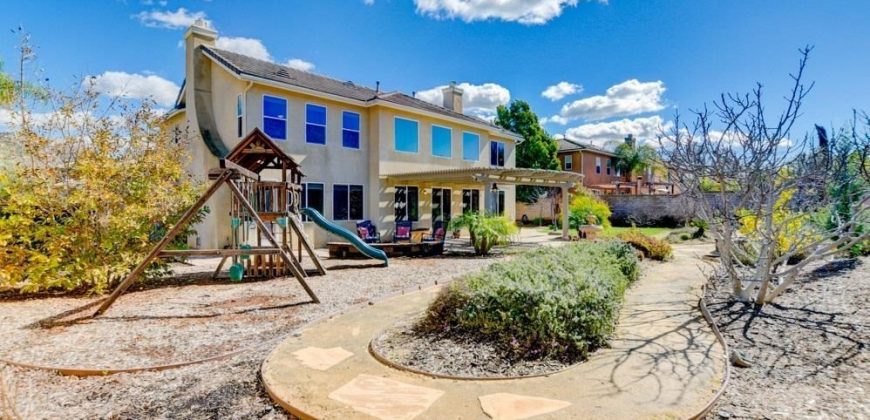 2381 DOUGLASTON GLN ESCONDIDO, SAN DIEGO, CA 92026