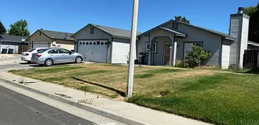 349 HOLLY DR TEHACHAPI, KERN, CA 93561