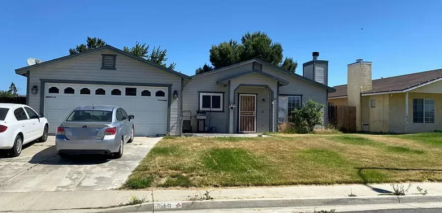 349 HOLLY DR TEHACHAPI, KERN, CA 93561