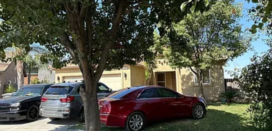 101 S KOLEEN AVE KERMAN, FRESNO, CA 93630