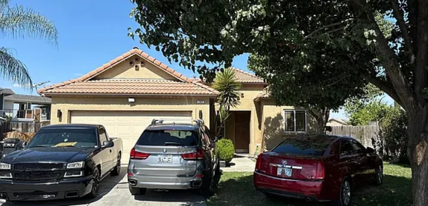 101 S KOLEEN AVE KERMAN, FRESNO, CA 93630