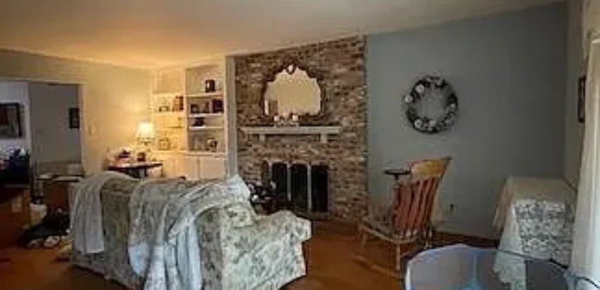 621 W D ST S DIXON, SOLANO, CA 95620