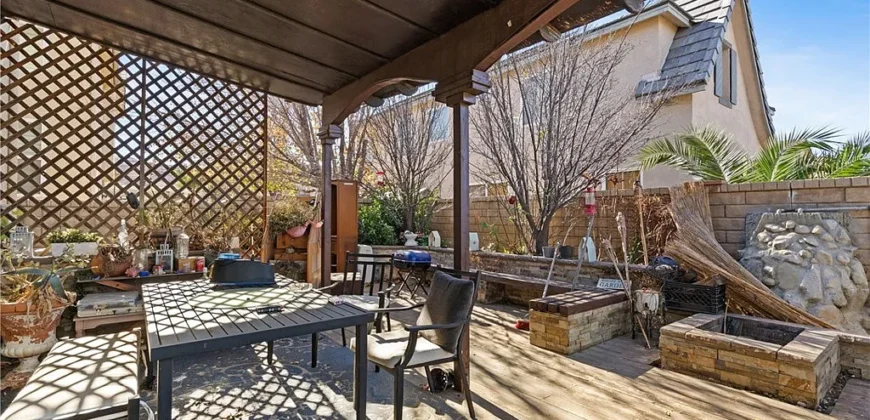 27323 ENGLISH OAK CT CANYON COUNTRY, LOS ANGELES, CA 91387
