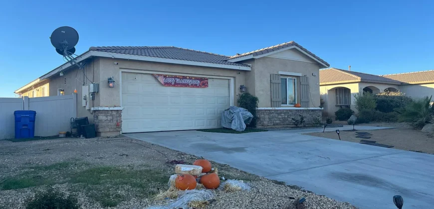 11527 CREST DR ADELANTO, SAN BERNARDINO, CA 92301